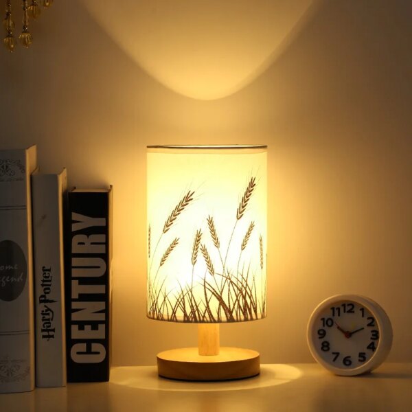 Lampe LED USB en bois massif, design nordique moderne