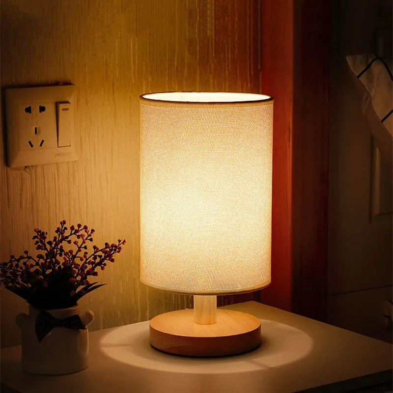 Classique bois lampe de — Lampe de chevet classique en bois, Protection des yeux, Rechargeable par USB | belleveilleuse.fr