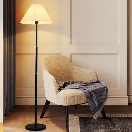 14953-a66ad3.jpg Lampe Vintage sur pied en tissu plissé, style nordique, pour salon, hôtel, chambre à coucher, chevet