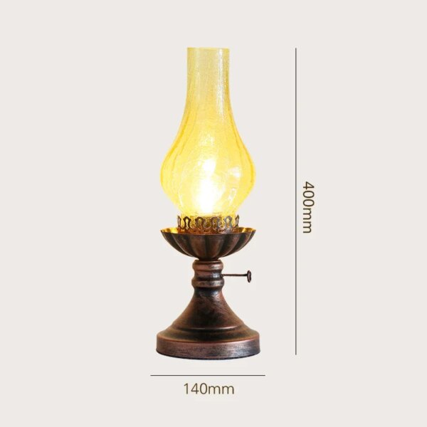 15257-0c9ea8.jpg Lampe de Table en verre au kérosène classique vintage
