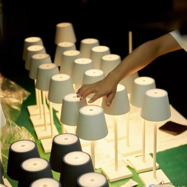 Lampe de bureau LED Vintage en aluminium