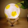 16465-d1d4eb.jpg lampe 3d représentant la lune et le Football, avec support