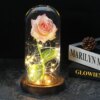 veilleuse Rose rouge dans un verre breton sur un socle en bois