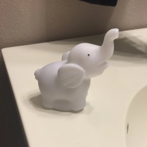 4833-39dbfd.jpg veilleuse elephant LED 7 couleurs changeantes