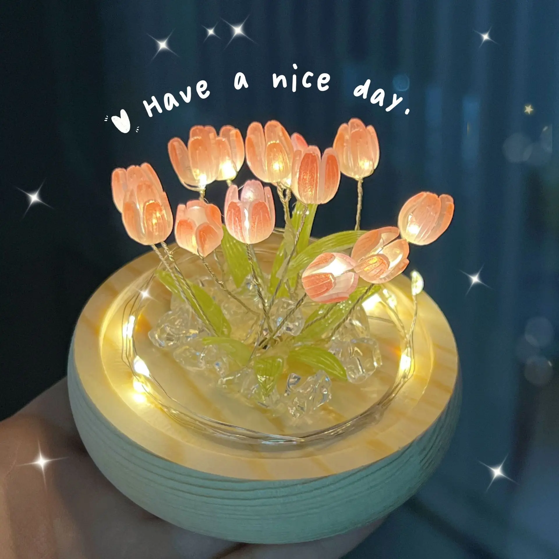 8133-fcedc3.jpg Lampe de nuit en forme de tulipe artificielle, faite à la main