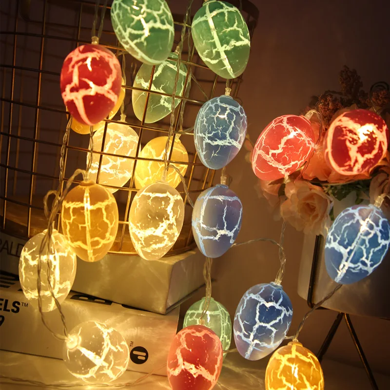 guirlande lumineuse LED — Guirlande lumineuse avec 10 œufs Led colorés, 1.5m