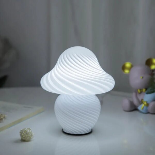 Lampe de Table LED en forme de champignon, style américain, médiéval
