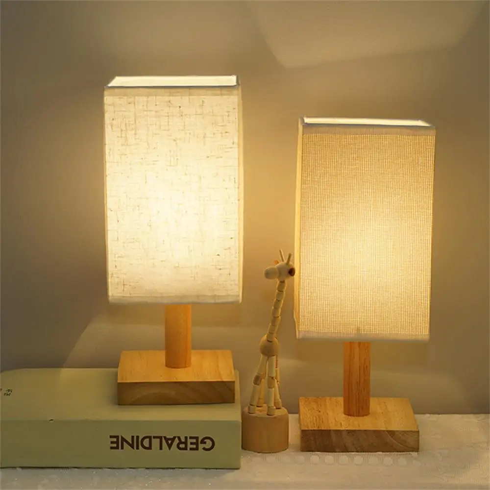 Bois télécommande lampe de — Lampe de Table LED en bois avec télécommande et alimentation USB | belleveilleuse.fr